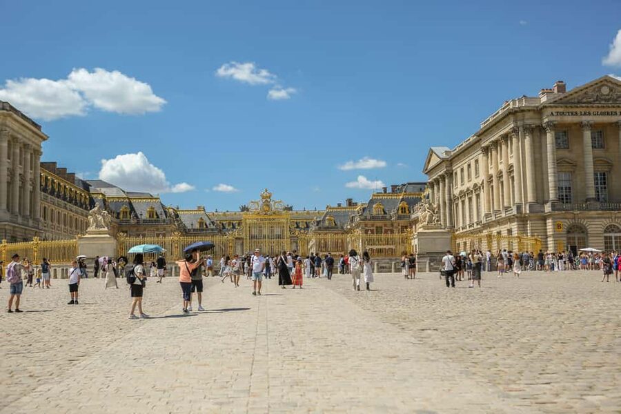 Versailles Palace and Gardens Entry with Seine river Cruise - Why this Versailles + Seine pairing works (and who it suits)