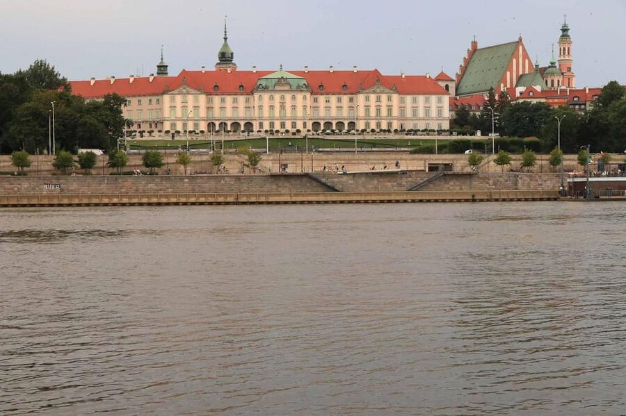 Warsaw: Vistula River Cruise with Your Music & City Views - Stop by Stop: National Stadium and the Real-Local Sandbox Mood