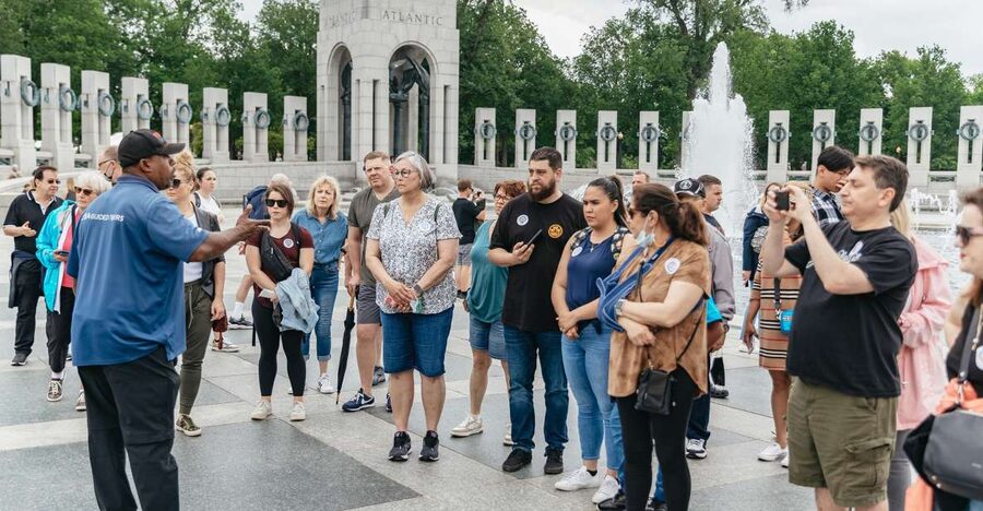 Washington, DC: Full-Day Tour with a Scenic River Cruise - A 6-hour DC highlights route that actually helps you understand what you’re seeing