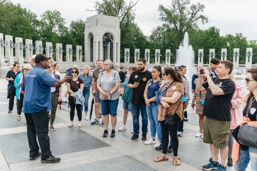 Washington, DC: Full-Day Tour with a Scenic River Cruise - How the tour starts (and why the first hour sets you up right)