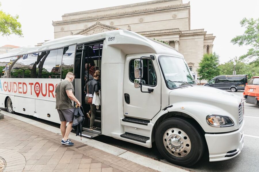 Washington, DC: Full-Day Tour with a Scenic River Cruise - Winter version: Pentagon and extra war memorial focus