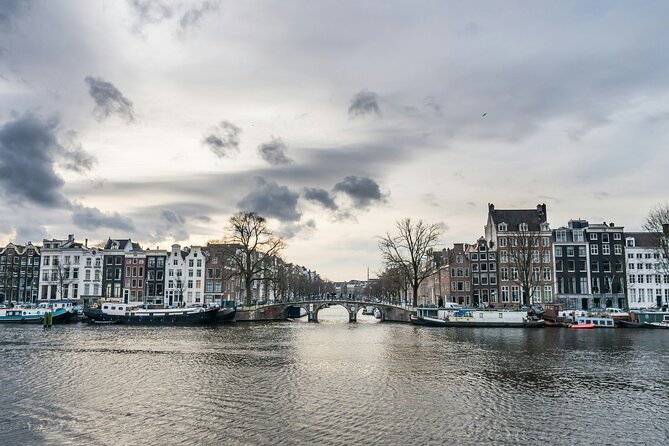 Winter Canal Cruise in Amsterdam - What You’ll See on the Canals During the 90-Minute Winter Ride