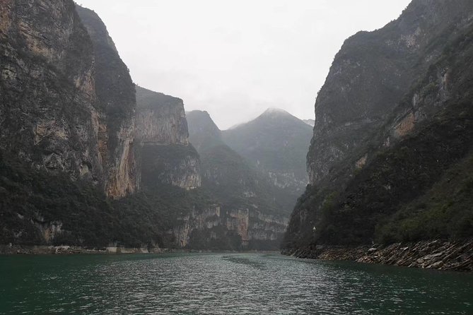 Yangtze River Cruise from Chongqing to Yichang Downstream in 4 Days 3 Nights - The Lesser Three Gorges-style stop: why it’s worth the time