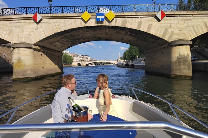 Your Private boat Captain Guide Explore Historical Paris - Weather Rules, No-Toilet Reality, and Who This Cruise Fits Best