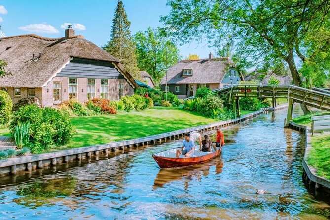 Zaanse Schans Giethoorn Private Tour from Amsterdam Canal Cruise - Who Should Book This Tour (and Who Might Prefer Another Style)